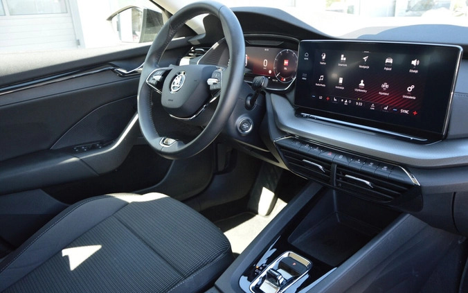 Skoda Octavia cena 109900 przebieg: 75411, rok produkcji 2021 z Dęblin małe 436